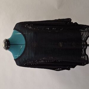 Chic Black Sleeveless Blouse